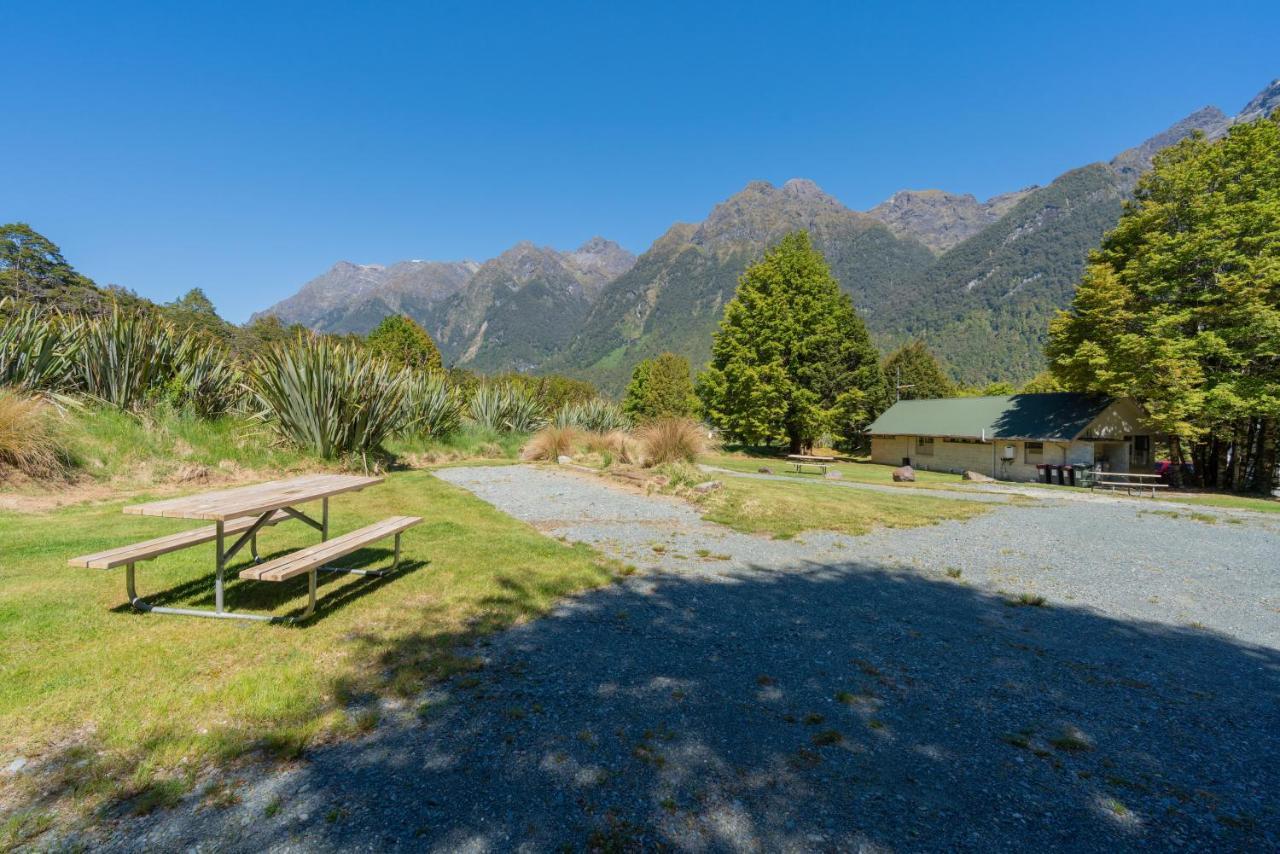 Eglinton Valley Camp Te Anau Downs Exterior foto